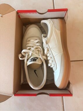 Nike White Killshot 2